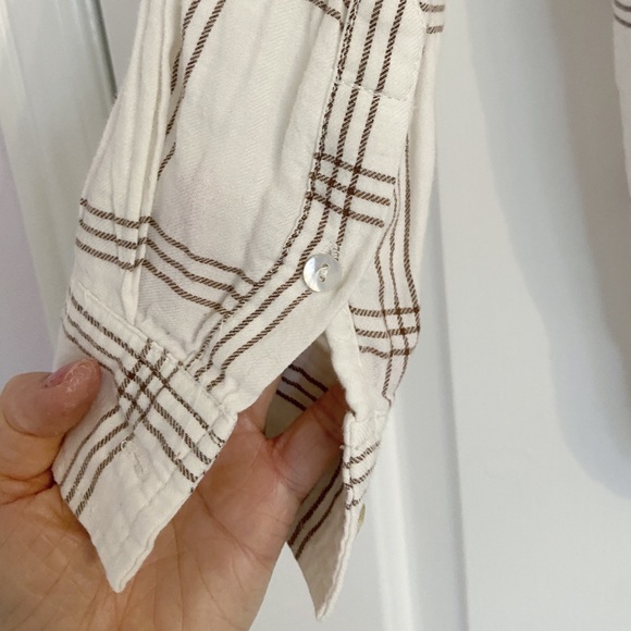 HM White Plaid Long Sleeve - Picture 5 of 5